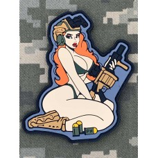 PVC патч Дівчина з гранатометом Руда
