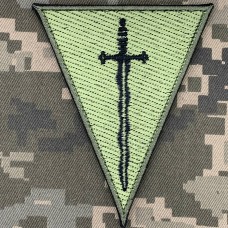 Шеврон 210 ОШП трикутний олива