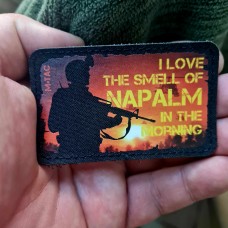 Нашивка i love smell of napalm in the morning