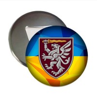Відкривачка з магнітом 80 ОДШБр (жовто-блакитна)