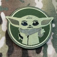 Патч Baby Yoda (олива)