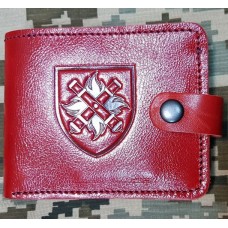 Шкіряний гаманець з символікою 27 ОРеАБР (червоний лаковий)