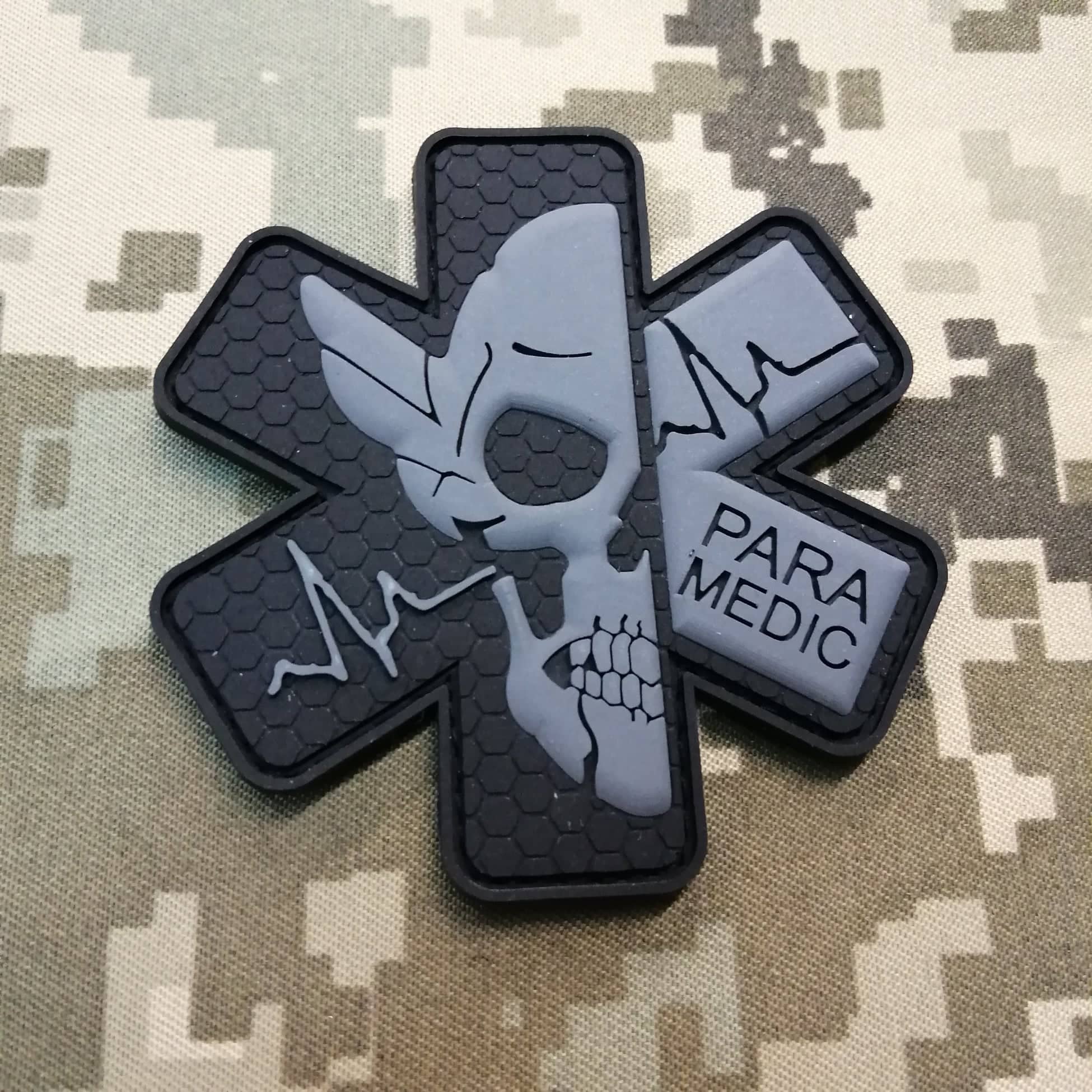 PVC патч PARAMEDIC чорно-сірий