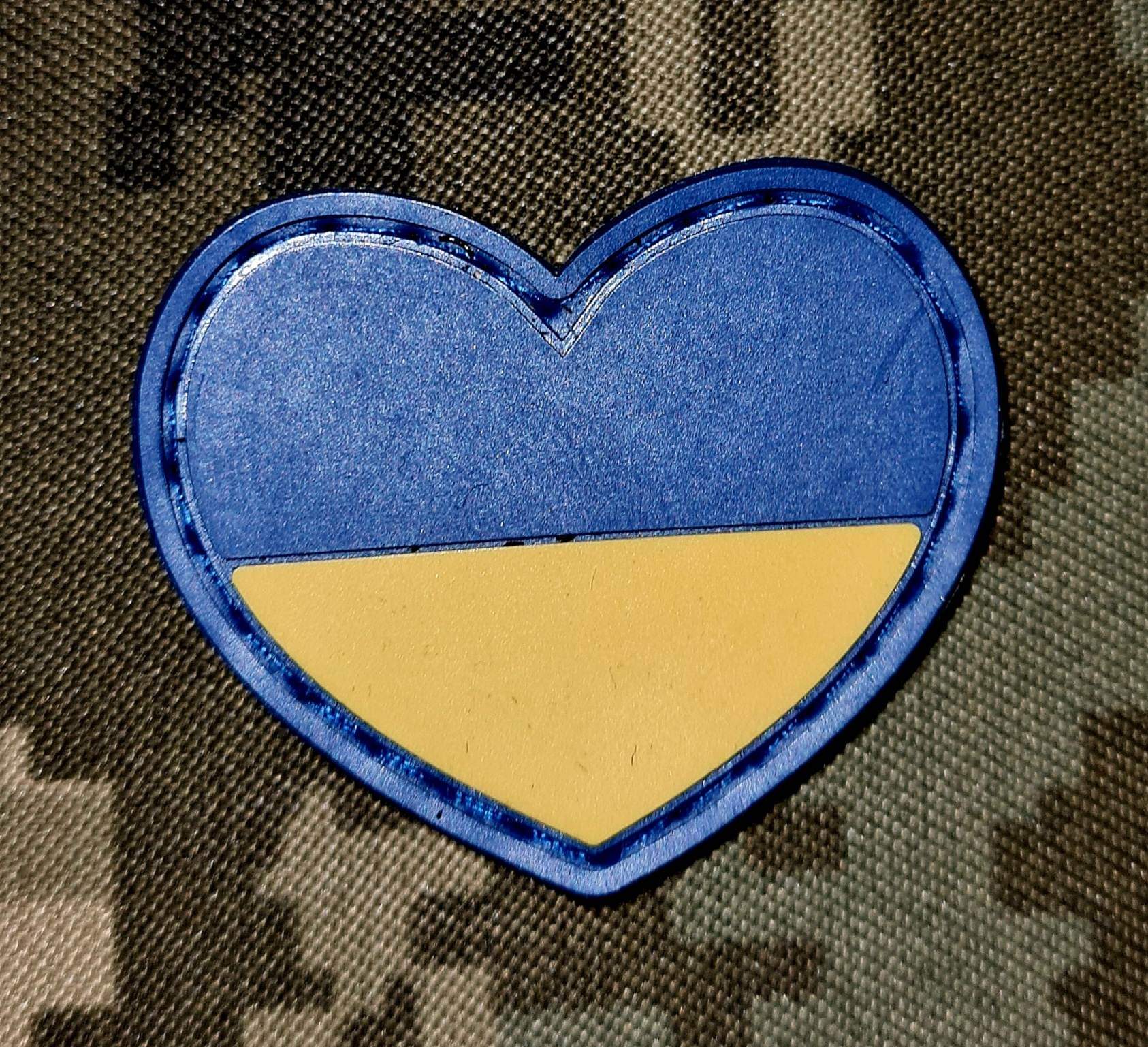 шеврон Серце